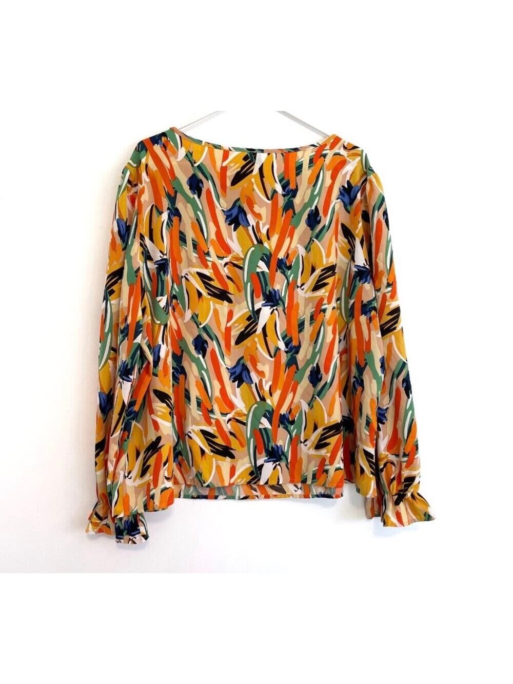 Long-sleeve blouse in a plus-size OXL,abstract brushstroke.